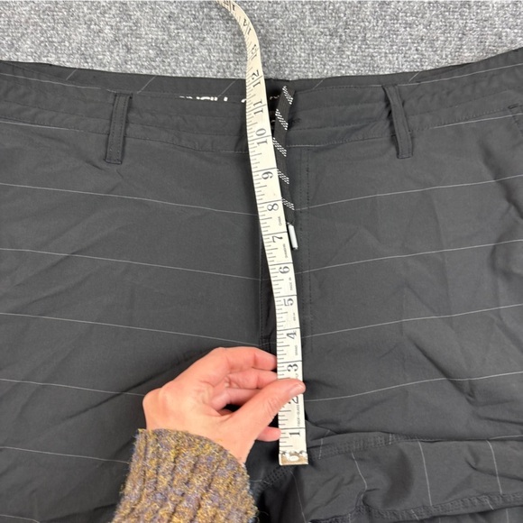 O’NEILL Mens Black thin stripe Crossover Hybrid Swim Shorts size: 38 - Picture 8 of 9
